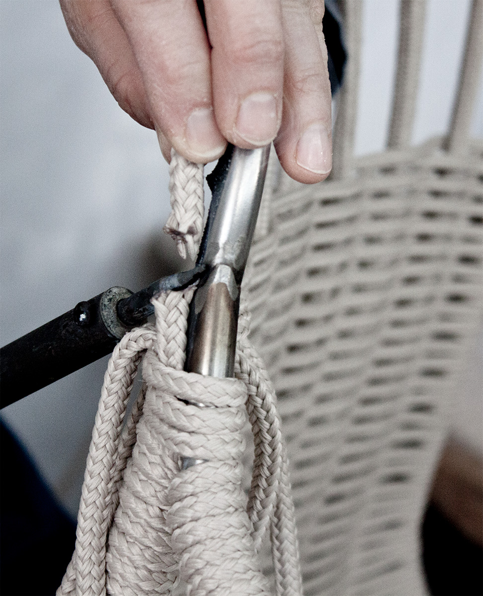 crafted outdoor furniture: the magic of braiding rope — Expormim