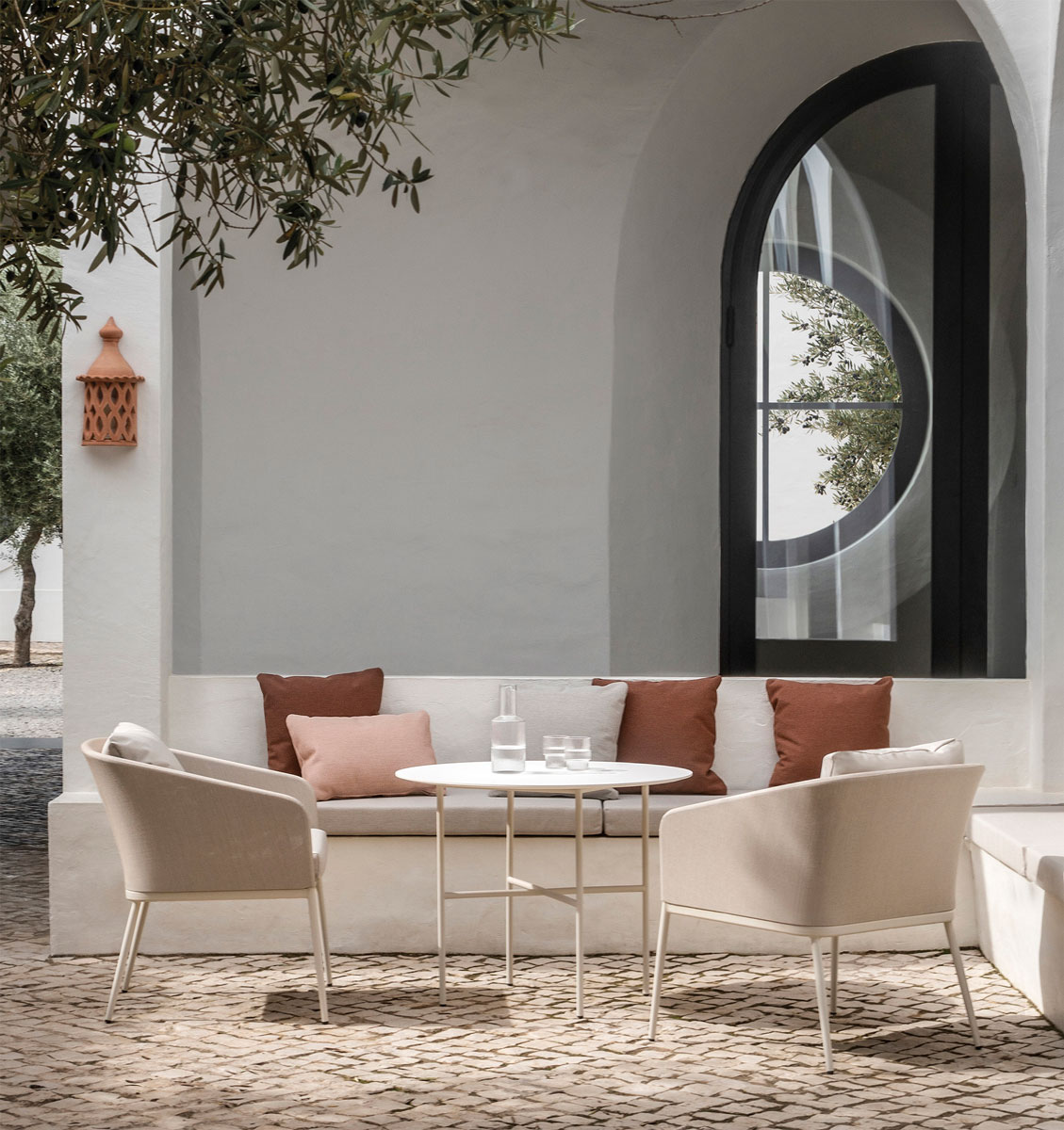 outdoor collection - grada furniture family